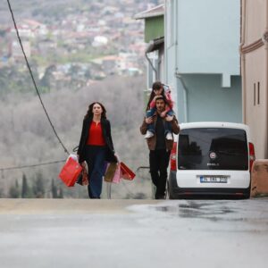 Erdem Kaynarca Instagram - Güzel kalpli Mustafa’m🌿 karşılıksız emek sevgi değildir…
ya da ne kaa ekmek, o kaa köfte..
Bu güzel yolculukta üreten, tüketen herkes iyi ki sizle. İyi ki varsınız. 
Yeni maceralarda görüşmek üzre..
@medyapimresmi 
@korkmabenyanindayim 
@nowtvturkiye 
@fatihaksoyresmi 
@merveegirgin 
@direnc 
@selaley 
@merve_colak 
@muratkerasus
@v_dikmetas