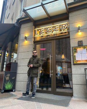 Erdem Yener Instagram - stuttgart, münih, sosis ve dostlar.
