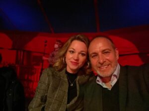 Erdoğan Atalay Instagram - Roncalli !!!!! 👍👍 the best circus ever 🤡 🎪. a wonderful place with a wonderful show 🤡 @circustheaterroncalli  #zircus #circus @katjaohneck #cobraeleven_erdogan @teamcobraeleven #artisten #manege #zikuszelt