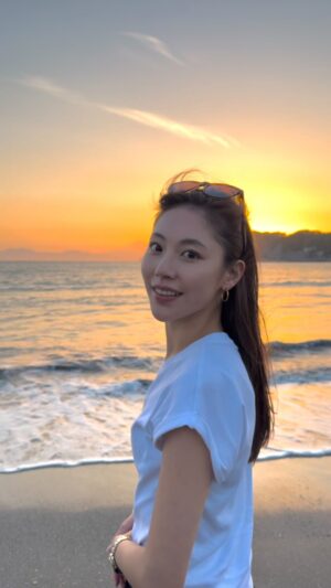 Erena Mizusawa Instagram - 🩵🧡

海と空がとっても綺麗だった〜
自然大好き🕊️

 #逗子 #海 #夕日 #sea #beach #natural