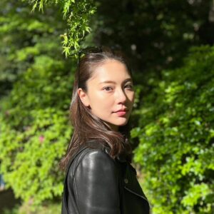 Erena Mizusawa Instagram - みんな、GWはどうでしたか？？🌷

私は友達や家族と過ごしたり、大好きな自然に触れたり、初めての映画祭に出席したり✨
あっという間でした🌿

映画祭の様子は写真が届いたらまた載せますね🎬

  #ゴールデンウィーク #新緑 #散歩