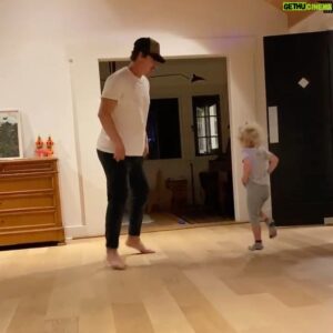 Eric Balfour Instagram - VIP night at Club Balfour 🔥 #Dadlife #Dancing