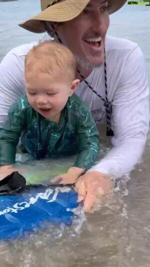 Eric Balfour Instagram - Romeo's first wave! Órale! #Surfing #dadlife