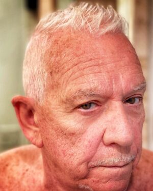Eric Burdon Instagram - I read in #theHuffingtonPost that #StephenColbert really needs a haircut and he’s not alone. It took me a while to entertain the idea, but after being in self-quarantine for a while now, here are the results. 💇🏼‍♂️at some point you have to trust your wife with ✂️ #selfquarantine #selfhaircare #quarantinechic #trustyourwife @marianna_burdon