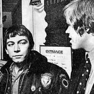 Eric Burdon Instagram - What are you looking at me like that for? It’s your birthday! Happy Birthday @peternoone!