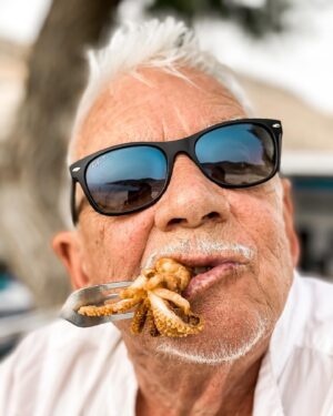 Eric Burdon Instagram - #tasteofgreece #squid #serifosisland #greece
