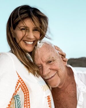 Eric Burdon Instagram - Love is all you need!!!
#greeksummer2021 #serifosisland #greece