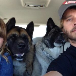 Eric Christian Olsen Instagram - The love of my life, the mother of gerbils, the gravitational force that perpetually pulls me into being a better version of myself has a podcast @themotherdazepodcast Today, I am their guest and the hilarious @teresapalmer guides us through a fearlessly vulnerable conversation about the anchoring power of love, authenticity on social media, celebrating little moments, the evolving art of communication, the necessity of grief and giving our kids the tools we wish we had to navigate the chaos of the world. PODCAST LINK IN BIO!!! Please listen and subscribe and support this community driven podcast and these life affirming mamas.
