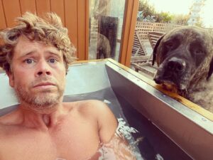 Eric Christian Olsen Instagram - He's an ice bath empath. 
#5amclub
