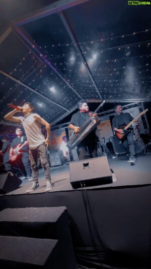 Eric Fuzi Instagram - Okey saya tidak lagi bersama Floor 88! Walaupun saya tiada,teruskan lah support mereka! Datang lah setiap show yang ada mereka. Saya tidak lagi bersama mereka kerana saya ada shooting di Sabah sebulan. Nnt dah habis kerja saya join lah balik Floor 88!