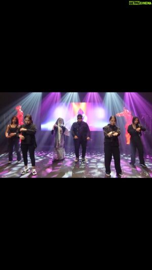 Eric Fuzi Instagram - Okey sempena birthday @sarahsuhairi , kita release lah video ni.. kan abg dah cakap abg dancers dulu.. 
Happy Birthday Sarah