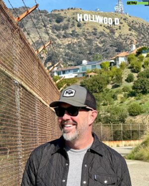 Eric Lange Instagram - Huge thank you to @criquetshirts for gifting me this incredible “shacket.” Is it a shirt? Is it a jacket? It’s the perfect combo. Keeps you toasty when it’s cold and not too hot any other time. And it’s got style, fits trim, not like some boxy tent. Can’t recommend it enough! Off to check out the rest of their lineup! 🙏🏻🙌🏻🫶🏻👏🏻 #CriquetShirts #shacket