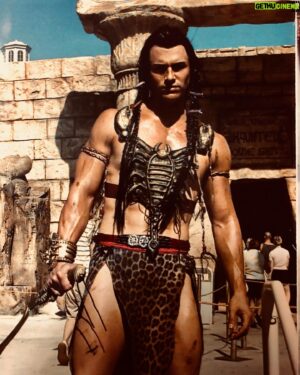 Eric Martsolf Instagram - So one summer in L.A....
#universalstudios #scorpionking #loincloths