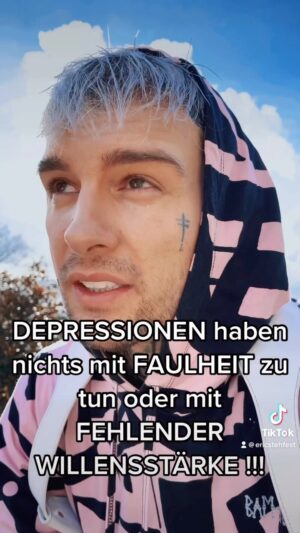 Eric Stehfest Instagram - DEPRESSIONEN haben nichts mit FAULHEIT oder fehlender WILLENSSTÄRKE zutun!!! Schick das an jeden den du kennst, der oder die unter einer Depression leidet!