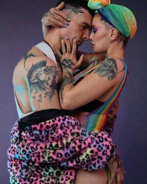 Eric Stehfest Instagram - Mit meiner REGENBOGENBRAUT fühlt sich jeder Moment wie ein Abenteuer an. Wir sind jetzt dran!!! Die Stehfests kommen. @edithstehfest 
Foto by @oana.photographer 
Makeup by @melissa.righi