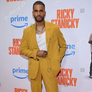 Eric West Instagram - ☀️ Life is brighter in yellow. Hit up the @amazonstudios premiere of “Ricky Stanicky”. 🎥 🍿
Suit: @teddyvonranson 
All jewelry: @titleofwork 
Shoes: @prada