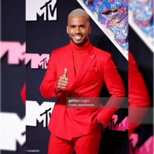 Eric West Instagram - The @mtv @vmas last night! Can't believe I made it to the
@vanityfair @usweekly @gqaustralia best dressed lists! Honored!!!

Funny story about this look.... My original red carpet look didn't arrive in time, so I had 20 minutes to get dressed for the red carpet
and wear something I didn't plan on wearing again! But it all worked out! 

Photos: @gettyimages / @iamjmccarthy / @jasonkempin / @dimitrioskphoto / @mlcoppola / @johnnynunez 
Video: @joeyharrisinc 👑