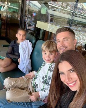 Eric Winter Instagram - Ahhhh remember when you had bangs… 🥳😅 Happy Birthday to my rock, baby mama, and ride or die! Keep shinning bright! We love you. #birthday #teamo #celebrationtime 🎂🥃🎂