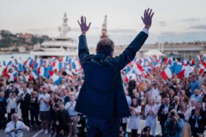 Éric Zemmour Instagram - Si vous voulez défendre la civilisation, votez pour vous. Votez pour votre vie, pour votre chair, pour votre quartier, votre village, votre famille vos cœurs vos âmes. Ne votez pas seulement pour des monuments, ni pour des héros, ni des pages d’Histoire : vous êtes vous aussi les monuments, vous êtes les héros, vous êtes l’Histoire.

#JeVoteReconquête #Européennes