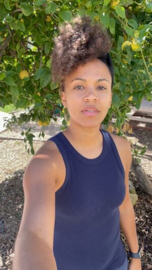 Erica Luttrell Instagram - Stay present. We can’t be oriented towards life and oriented towards stress simultaneously. Stress is anathema to life. Trust your breath and keep it up. 😮‍💨💕
.
.
.
.
.
.
.
.
.
.
.
#ericaluttrell #stress #workhard #workharder #joy #peace