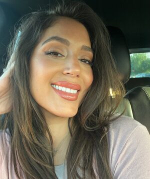 Erica Page Instagram - Mommy free zone (for about 2 hours to go to @walmart & @target) car selfie 🙈 Happy Friday Fam! I hope you have the best weekend ever ❤️

P.S. Any of you other mommies out there look forward to a child-free escape-even if it’s to Walmart or Target? Lmao 😂

#momlife #newmom #newmommy #boymom #mommymoments #mom #prettyobsessed #mommylife