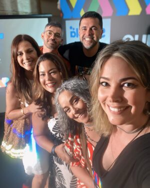 Érica Saraiva Instagram - Todo mundo #Symplificando com a @sympla em Salvador! 💙