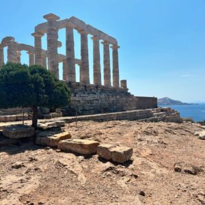 Erica Shaffer Instagram - So incredible to see The Temple of Poseidon in person! Wow! The #ageansea is truly unbelievably gorgeous 🇬🇷 🌊 ☀️#motherdaughtertrip2024❤️