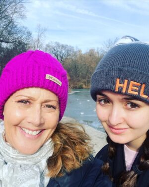 Erica Shaffer Instagram - Enjoying this beautiful Winter day in NYC #centralpark #strawberryfields #hadestown 🌟☀️🌟☀️🌟