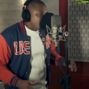 Erick Jordan Instagram - 1, 2 ou 3!? Qual dos meus lançamentos é o seu favorito até agora?! 👀🎶 

Todas as músicas estão disponíveis no youtube e nos aplicativos de música! 🎵 

#erickjordan #pagode #samba