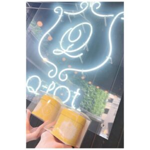 Erii Yamazaki Instagram - ㅤㅤㅤㅤㅤㅤㅤㅤㅤㅤㅤㅤㅤㅤㅤㅤㅤㅤㅤㅤㅤㅤㅤㅤㅤㅤㅤㅤㅤㅤㅤㅤㅤㅤㅤㅤㅤㅤㅤㅤㅤㅤㅤㅤㅤㅤㅤㅤㅤㅤㅤㅤㅤㅤㅤㅤㅤㅤㅤㅤㅤㅤㅤㅤㅤ
みにゃみちゃんと
チョコミントアフタヌーンティーへ🫖

私たちの好きなチョコミントが主役のメニューを
Q-pot cafeさんが期間限定で開催していて
みにゃみちゃんが誘ってくれたんです〜🍫

私は初めてのQ-pot cafeさんだったのですが
店内も店員さんも可愛いでいっぱい🎀

そしてお料理も美味しくて
何から何までしあわせ空間でした🍽️

沢山お喋りした〜！

楽しかった〜！！

あと帰り際に
アフタヌーンティーのお土産クッキー缶を
いただいたのですが

どれどれ...と中身を確認したら
Ci LUSのグッズみたいなデザインの缶が登場💫

2人同じタイミングで
『ええぇぇえ！？！？』ってびっくりして、

お互いリアクションが揃った事に更にびっくりして、

笑いが止まりませんでした...😂😂🍋

年々ふとした時の言動が似てきている気がする笑💭

私にとって大好きで憧れなかわい子ちゃんは
ずっと変わらず美海ちゃんだけなんだろうなぁ

仲良しになってくれてありがとう🥰

#Qpotcafe
#t7s
#CitLUS
#田中美海 ちゃん
#山崎エリイ
#Erii