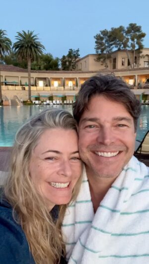 Erik Marmo Instagram - #tbt A few weeks ago having fun with my crew at @pelicanhillresort ☀️🌴⛱ 🍹
••• 
TBT aproveitando o calorzinho que fez há umas semanas atrás nesse hotel maravilhoso aqui no sul da Califórnia!