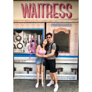 Erik Stocklin Instagram - ERRMYGODTODAYSTHEDAYOPENINGUPDEBUTBROADWAYLEGENDIMSOPROUDSOLOVESOPIE🥧