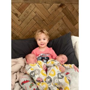 Erik Stocklin Instagram - Finally home. Thanks to everyone who reached out, listened, encouraged, supported, helped us in any way to get through the NICU trip. Happy holidays from these filthy animals🎄