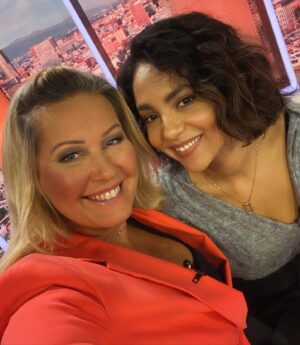 Erika Barkolová Instagram - Serial Iveta bude mat pokravovanie. Dnes sme si o tom pokecali s hlavnou predstavitelkou Betkou Ferencovou @this.is.zea @rannenoviny @tvjoj