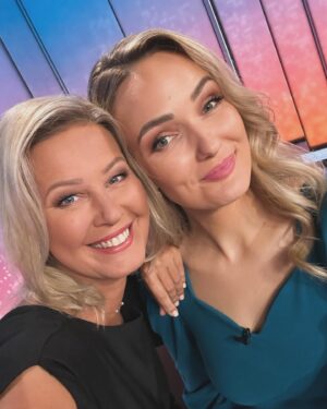 Erika Barkolová Instagram - Babka a mamina opat spolu v studiu ❤️ Alenka vitaj ❤️ @rannenoviny @alena_straciakova