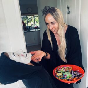 Erika Heynatz Instagram - We stayed home to spook the neighbourhood this year for Halloween. Charlie wore masks which scared the crap out of me and every other visitor. Then we hit the streets to score the hard core candy. Never pass up an opportunity to dress up. I love my neighbours!! There’s one witch in particular…