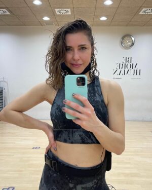 Erika Sanz Instagram - Estas palizas las disfruto a muerte ❤️‍🔥

@bootyshapemovement