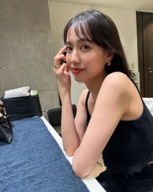 Erika Toda Instagram - @harukadebeau が帰ってきて久しぶりに写真を撮ってくれました🥰
美しい @cartier と💍✨

#トリニティ
#クラッシュ