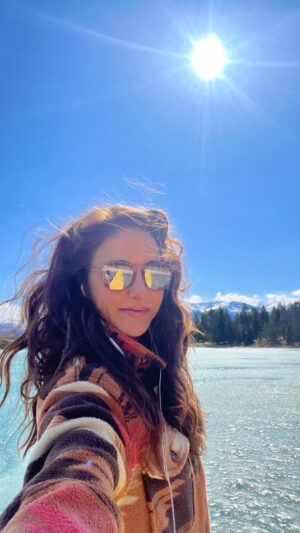 Erin Karpluk Instagram - 😎🏞😎🏞😎🏞

#spring #lakelife #rockymountains #canada #canadianrockies #getoutside #pyramidmountain #lakeedith #sunnies #bluesky #jaspernationalpark #alberta