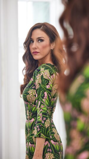 Erin Karpluk Instagram - All time fav look 🦚 

With the dream team:
Photographer @brandonelliotportraits 📸 
Stylist @eleni.style 👗 
Hair & Make-up @beautybyzahradee 💄 

Dress @prada @turnaboutluxuryresale 
Earrings @simplysublimejewels 
#fbf #fashionfriday #alcoholfreelife #soberaf 🥂