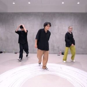 Erina Mizuno Instagram - 動画あげてなかったシリーズ。最近お気に入り多い😆
①BPMF/ @lilleisebutgold @kmmusic_official 

②Ooh!/ @zin_soul 

③ Cruising’/
@shinsakiura_tokyo @sirup_insta 

④ BLUE /@3house_ 

Choreo by myself @elina_mizuno 

#bpmf #lilleisebutgold #km #ooh #zin #cruising #shinsakiura #sirup #blue #3house 
#dance #dancer #elinamizuno