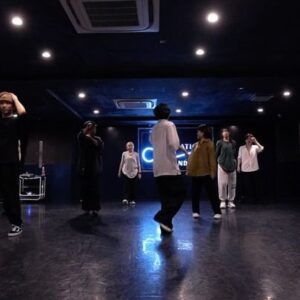 Erina Mizuno Instagram - 動画あげてなかったシリーズ。最近お気に入り多い😆
①BPMF/ @lilleisebutgold @kmmusic_official 

②Ooh!/ @zin_soul 

③ Cruising’/
@shinsakiura_tokyo @sirup_insta 

④ BLUE /@3house_ 

Choreo by myself @elina_mizuno 

#bpmf #lilleisebutgold #km #ooh #zin #cruising #shinsakiura #sirup #blue #3house 
#dance #dancer #elinamizuno