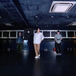 Erina Mizuno Instagram - New class footage .
Shape Of You @fujiikaze 
Choreography by myself @elina_mizuno 
Dancing With @yuuna__pyon @luna_1024___ 
@aki_yut0