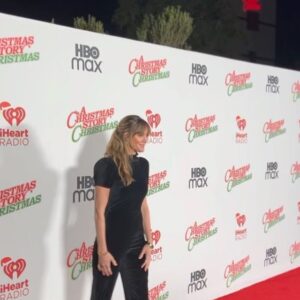Erinn Hayes Instagram - a Christmas Story Christmas premiere night photo dump y’all! So much fun watching the movie along with 2000 other fine folks (or around there, I didn’t do a head count). Thank you to @wbpictures @hbomax and @stfoodcinema for a great event! Love this movie can’t wait for this Thursday #achristmasstorychristmas