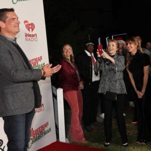 Erinn Hayes Instagram - a Christmas Story Christmas premiere night photo dump y’all! So much fun watching the movie along with 2000 other fine folks (or around there, I didn’t do a head count). Thank you to @wbpictures @hbomax and @stfoodcinema for a great event! Love this movie can’t wait for this Thursday #achristmasstorychristmas