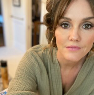 Erinn Hayes Instagram - Didn’t get this job I was getting ready for but that’s ok, cuz getting ready for it made me feel real old time Hollywood. #hellohollywoodreportingforduty #thirsttrapthursday