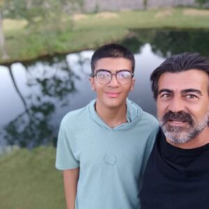 Erkan Bektaş Instagram - @solhan @yuzenadalarsolhan 
Çok güzel yermiş, bayıldık @umutacarbektass la...
