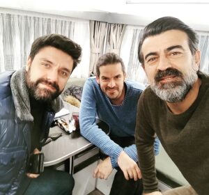 Erkan Bektaş Instagram - Karavanda sohbet iyidir...