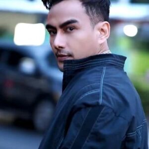 Erlando Saputra Instagram - Celebrate ur self,Nobody knows what it takes 2 b u 😉
Pics @usssista