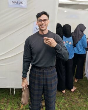 Erlando Saputra Instagram - Alhamdulillah...tetap dukung siapa pun yg terpilih demi Indonesia Maju 💪